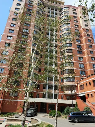 Продам машиноместо в подземном паркинге проспект Ильича 21а. Донецк