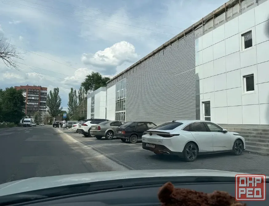 Предлагается в аренду цокольный этаж в фасадном помещении по Ильича! Новый торговый центр! Донецк - изображение 1