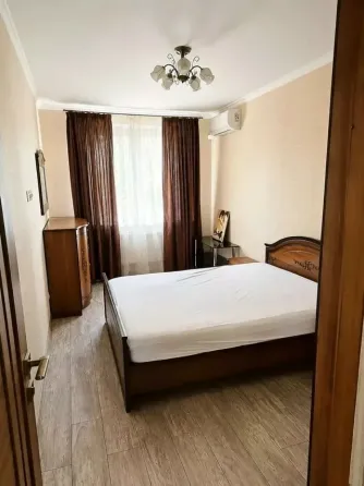 Сдается двухкомнатная квартира в Донецке на долгий срок, 3 этаж, 46 кв.м2. Донецк