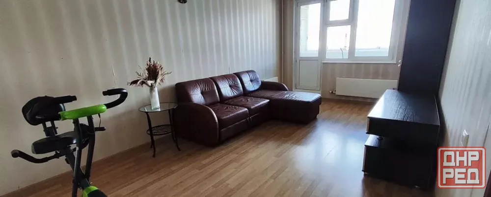Сдаётся просторная трехкомнатная квартира площадью 65 м² на 8 этаж Донецк - изображение 1