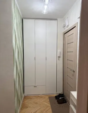 Сдаю однокомнатную квартиру 35.0 м² этаж 3 ворошиловский район,набережная Донецк