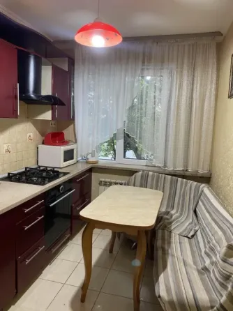 Сдам двухкомнатную квартиру Донецк