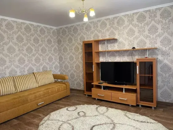 Сдаю двухкомнатную квартиру, ул Кирова Донецк
