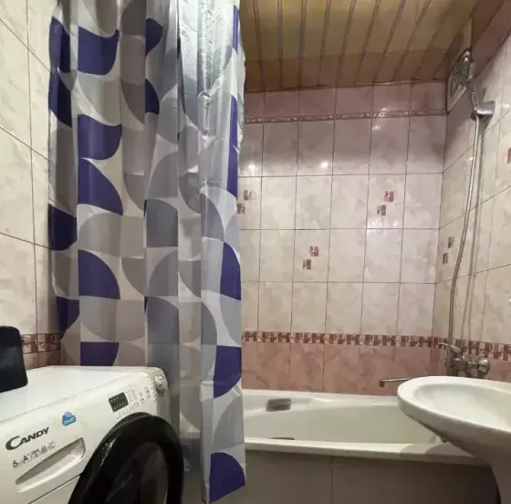 сдам 2ух комнатную квартиру Донецк