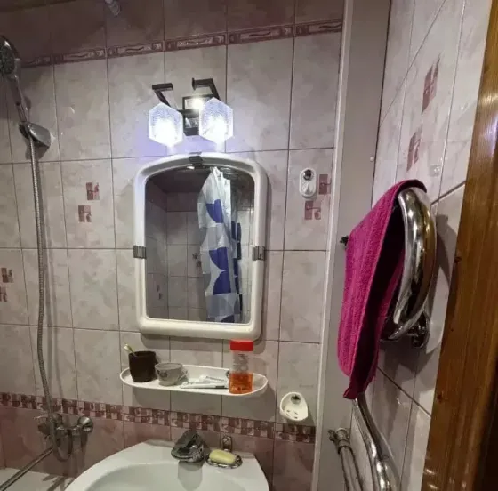 сдам 2ух комнатную квартиру Донецк