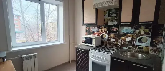 сдам 3ёх комнатную квартиру Донецк