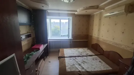 Продам 2-х комнатную квартиру Ясиноватая