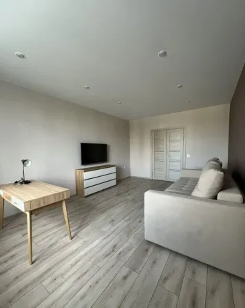 Сдаю двухкомнатную квартиру 64.0 м² этаж 6, город донецк, ворошиловский район, проспект 25-лет ркка, Донецк