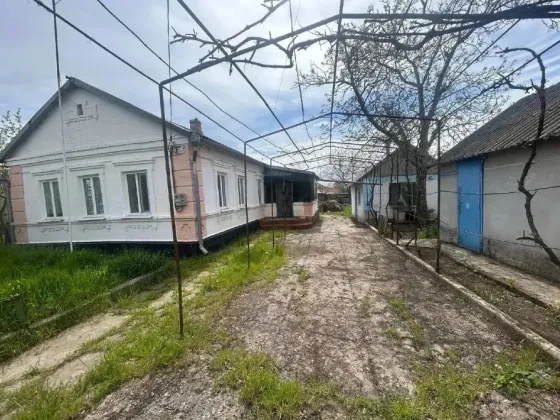 дом пгт.Сартана ул.Папанина Мариуполь