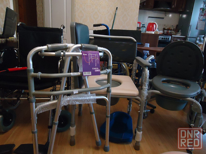 инвалидная коляска стул душа и туалета костыли подмыш алюм Ходунки и Трость метал поднят высот 800 Донецк - изображение 7