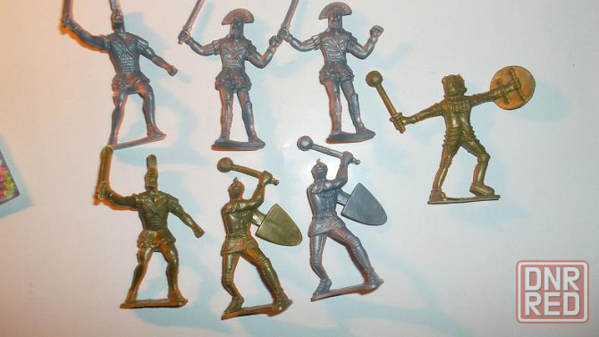 6 солдатиков - индейцы, ковбои и др Донецк - изображение 1