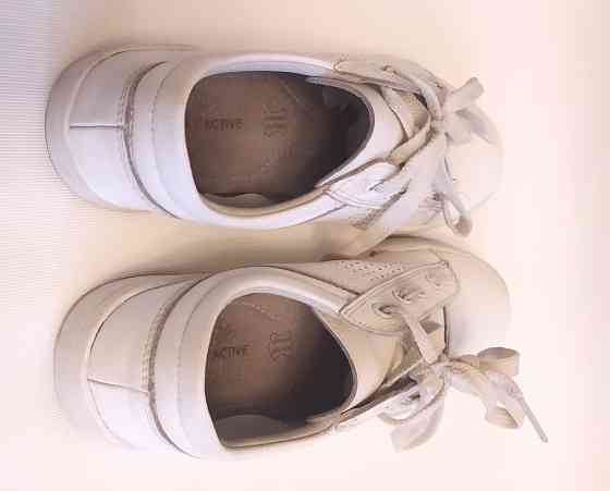 Кожаные белые кроссовки, 37 размер (24,5 стелька) Донецк