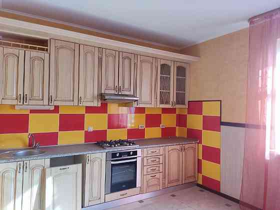 Продам дом 600 м кв.,3 уровня центр Ворошиловского района Донецк