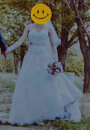 Свадебное платье и фата Макеевка
