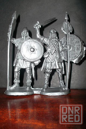7 солдатиков - викинги ( пластик ) Донецк - изображение 2