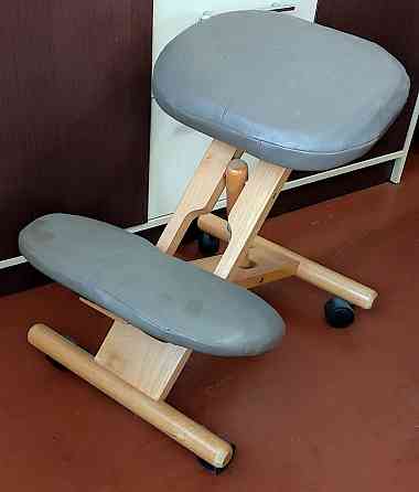 Продам ортопедический коленный стул б/у Донецк