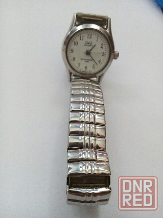 Кварцевые женские часы Q&Q Донецк - изображение 2