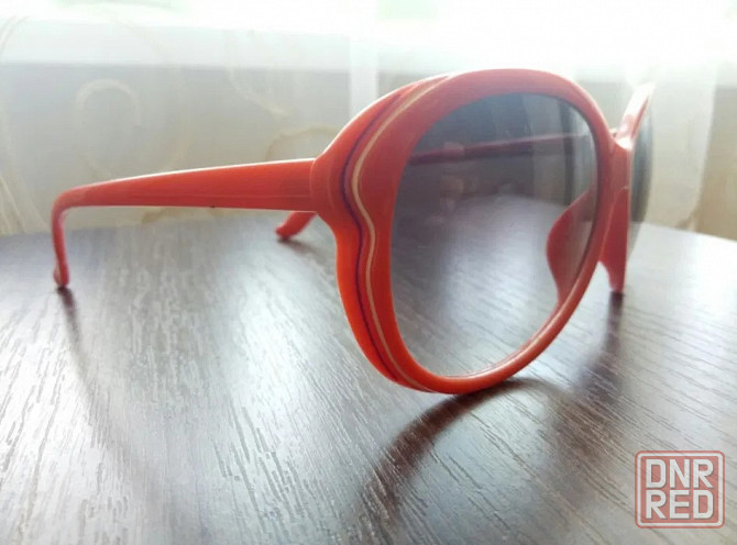 Солнцезащитные очки в стиле 70-х Макеевка - изображение 1