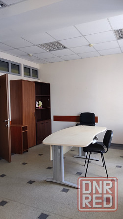 Сдам офисы в центре Ворошиловского р-на. Кабинетная система 18 м2, 23 м2, 32 м2, 75 м2, Донецк - изображение 1