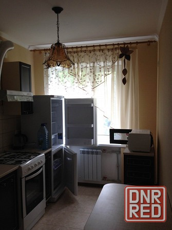 Продам двухкомнатную квартиру район Шахтёрской.площади Донецк - изображение 2