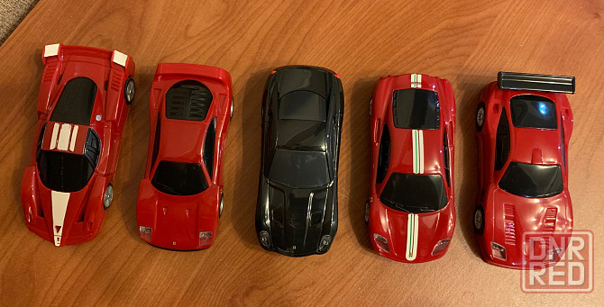 Масштабные модели машинок Ferrari 1:38 Shell V-Power Донецк - изображение 6