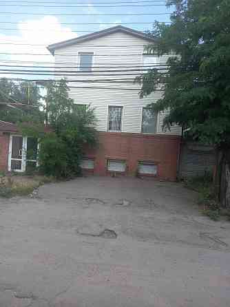 Продам дом 188 м2 в 2 х уровнях в нежилом фонде Донецк