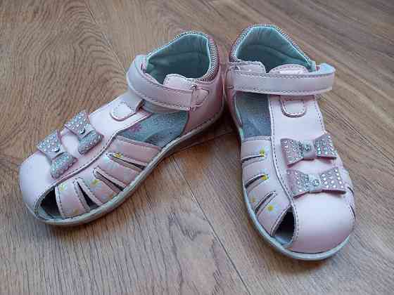 Продам детские сандалии 28 размера Донецк