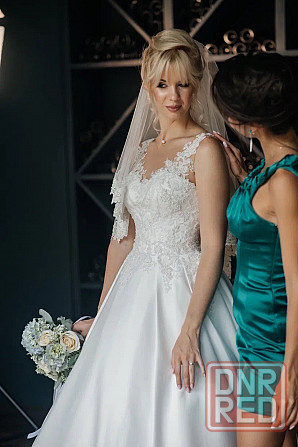 Свадебное платье (42-44) Донецк - изображение 4