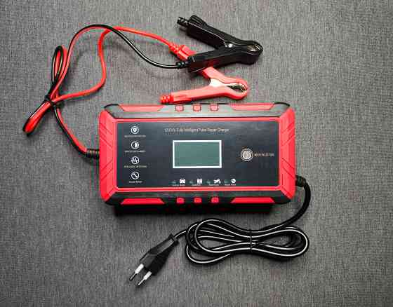 Автоматическое зарядное устройство для автомобильного аккумулятора 8A Донецк