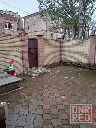 Продам 3-х комнатную квартиру в центре города Донецка 82м² Донецк - изображение 1