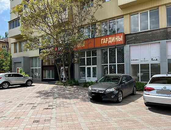 Продам встроенное нежилое торговое помещение в центре Донецка. Донецк