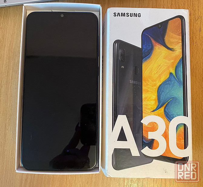 Смартфон Samsung Galaxy A30 3/32 ГБ, 2 SIM, черный Донецк - изображение 1