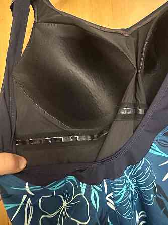 Купальник слитный Nabaiji (б\у р.52), торг Донецк