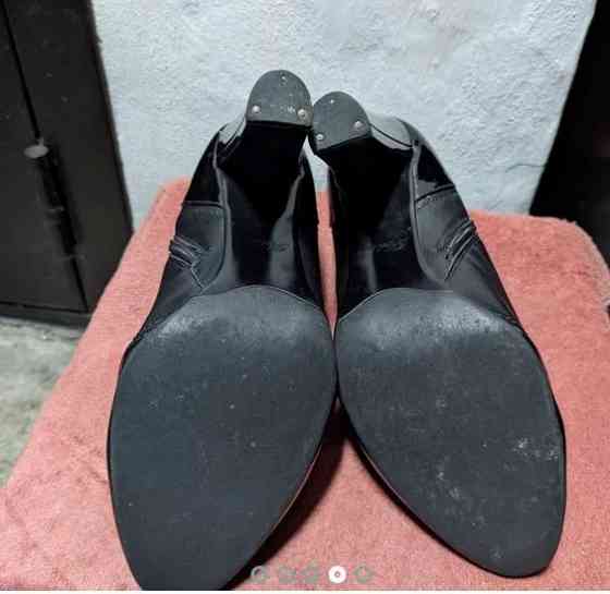 Продам осенние, кожаные женские ботинки 40размер Донецк
