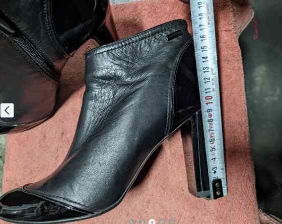 Продам осенние, кожаные женские ботинки 40размер Донецк