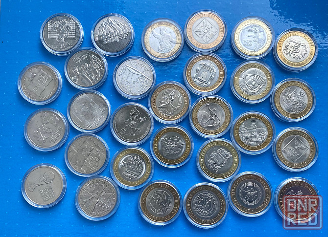 Монеты РФ номиналом 10 и 25₽ Донецк - изображение 1