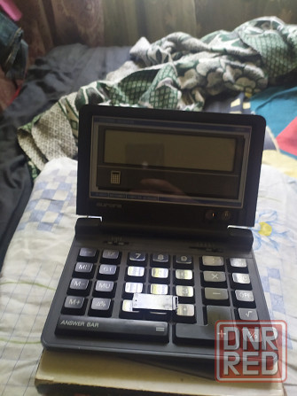 Продам не дорого калькулятор книжка,на 2 батарейках таблетках,кому надо звоните,пишите Донецк - изображение 1