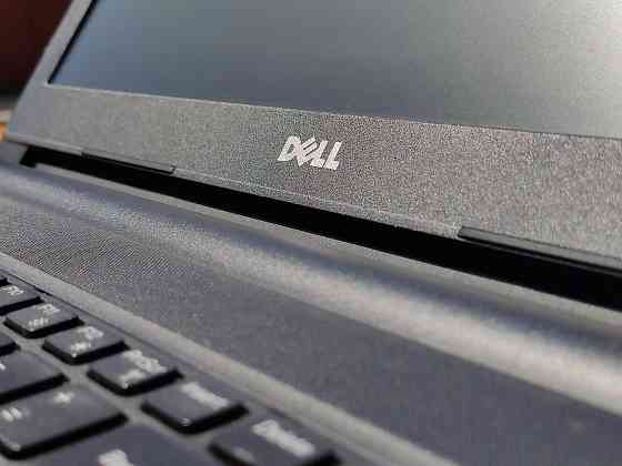 Ноутбук 15.6" HD+ Dell Inspiron 15 (Intel Celeron N4000 / 4GB / Intel(R) UHD Graphics 600 / 240GB SD Макеевка