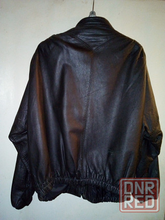 Куртка кожаная , весна-осень , цвет черный , размер 48 Макеевка - изображение 3