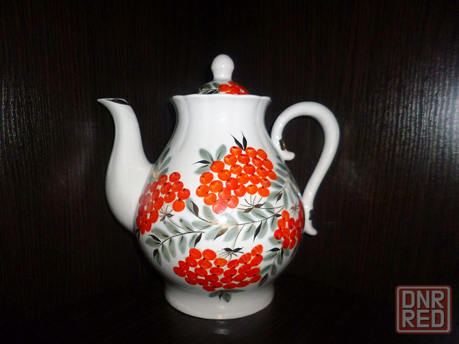 Фарфоровый чайник " Рябина" Донецк - изображение 1