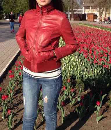 кожаная куртка красного цвета ,фирменная ,натуральная кожа Tom Tailor Донецк