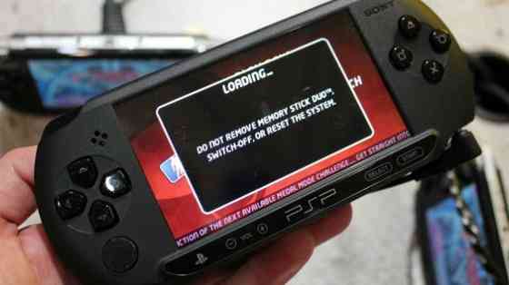 Sony PSP e1008 2С приставка прошитая Донецк