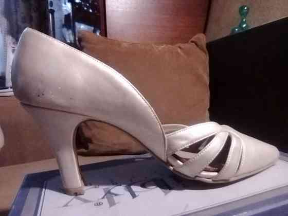 Туфли женские новые перламутрового цвета размер 38-39 Енакиево