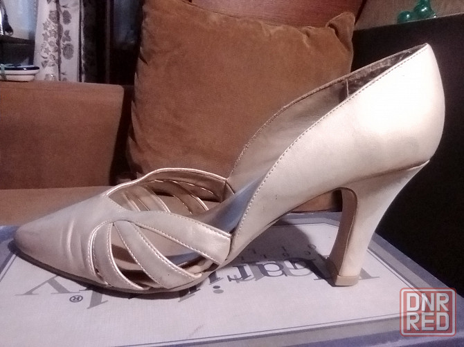 Туфли женские новые перламутрового цвета размер 38-39 Енакиево - изображение 3