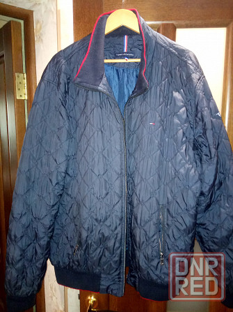 Продам утепленную стеганную куртку на молнии, размер 58-60. 3000 руб. Донецк - изображение 1