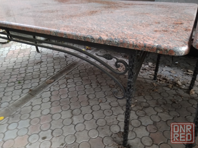 продам 2 стола кованых с натуральными гранитными плитами Донецк - изображение 3