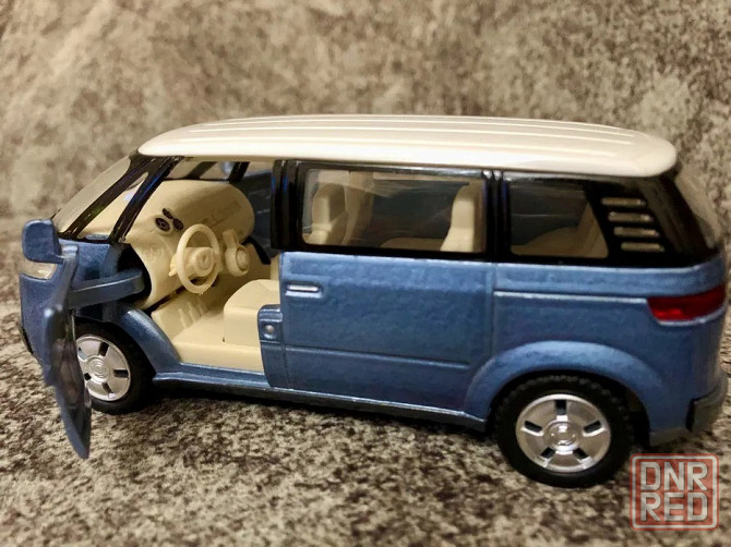 Редкий прототип Volkswagen New Microbus 2001 коллекционная железная машинка игрушка VW Донецк - изображение 2
