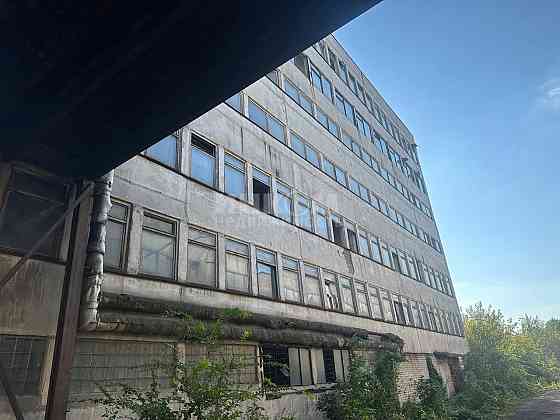 Продается помещение в Центре города Луганск, 7 этажей 17500 м2 Луганск