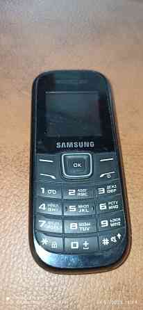 Продам кнопочный телефон Samsung Макеевка