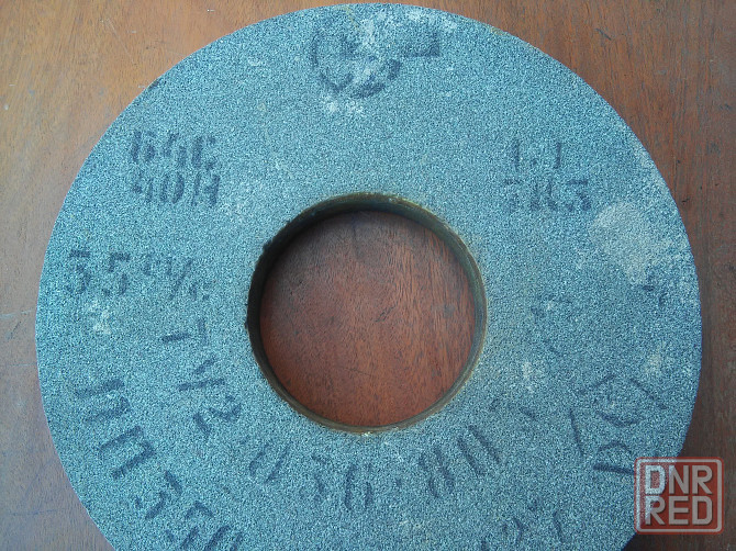 Наждачный круг 64C 40Н, точильный абразивный шлифовальный камень 350 мм, войлочный Т 380 Донецк - изображение 4